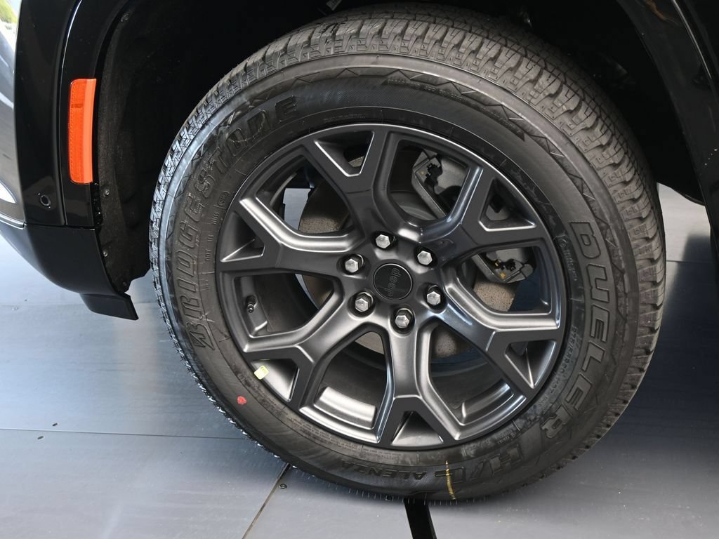 New 2026 Jeep Grand Wagoneer L Limited AWD/4WD image 27