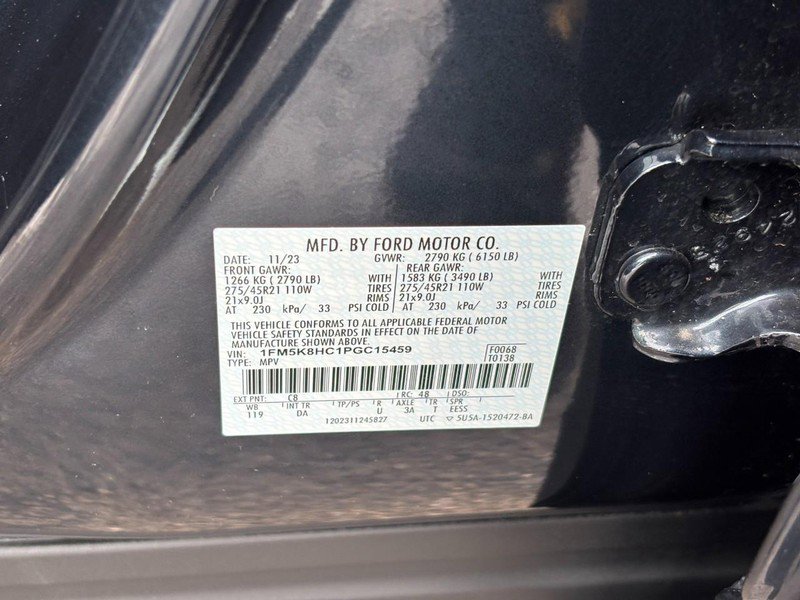 Used 2023 Ford Explorer Platinum w/ Technology Package image 28