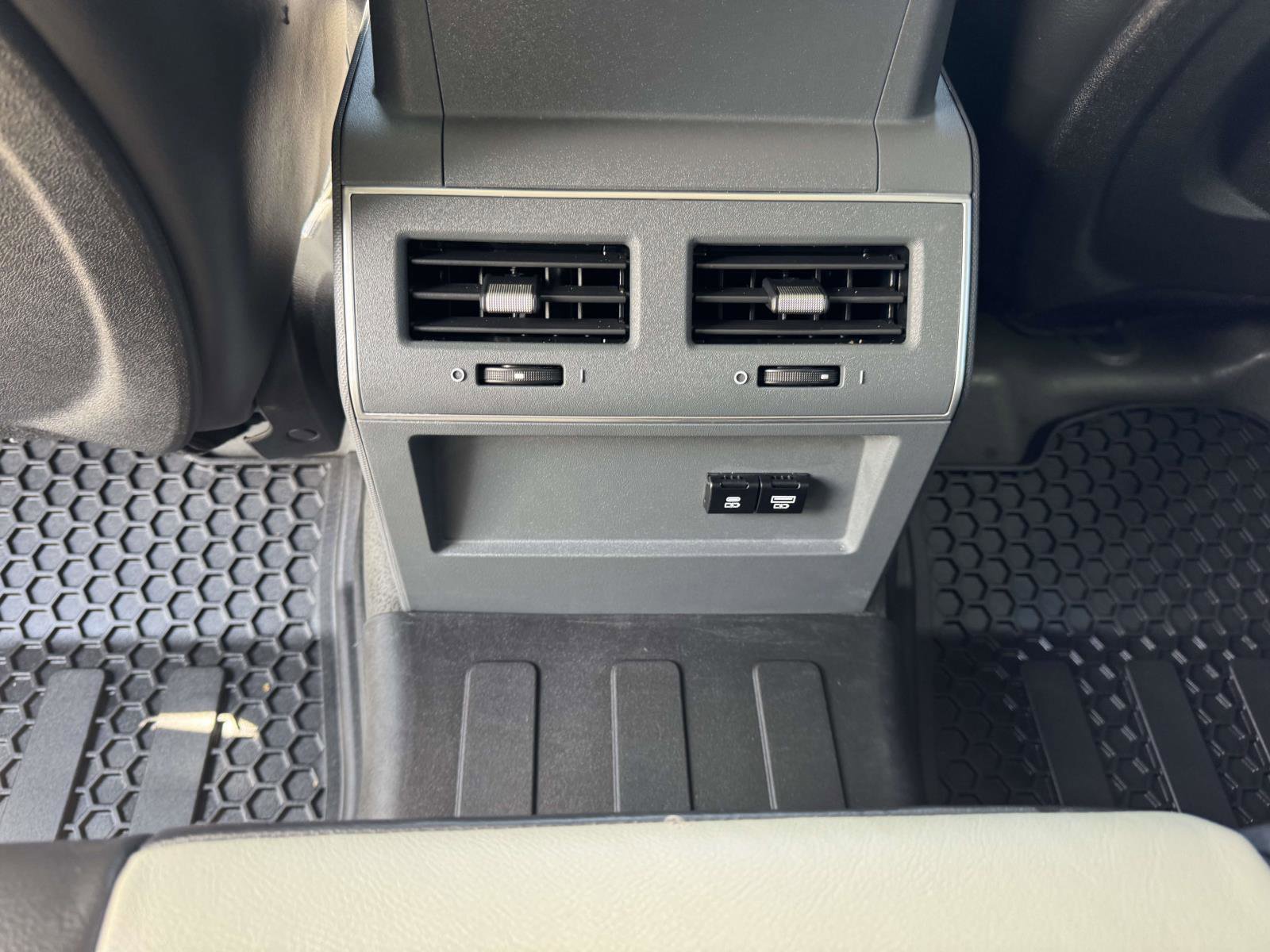 Used 2024 INEOS Grenadier image 22