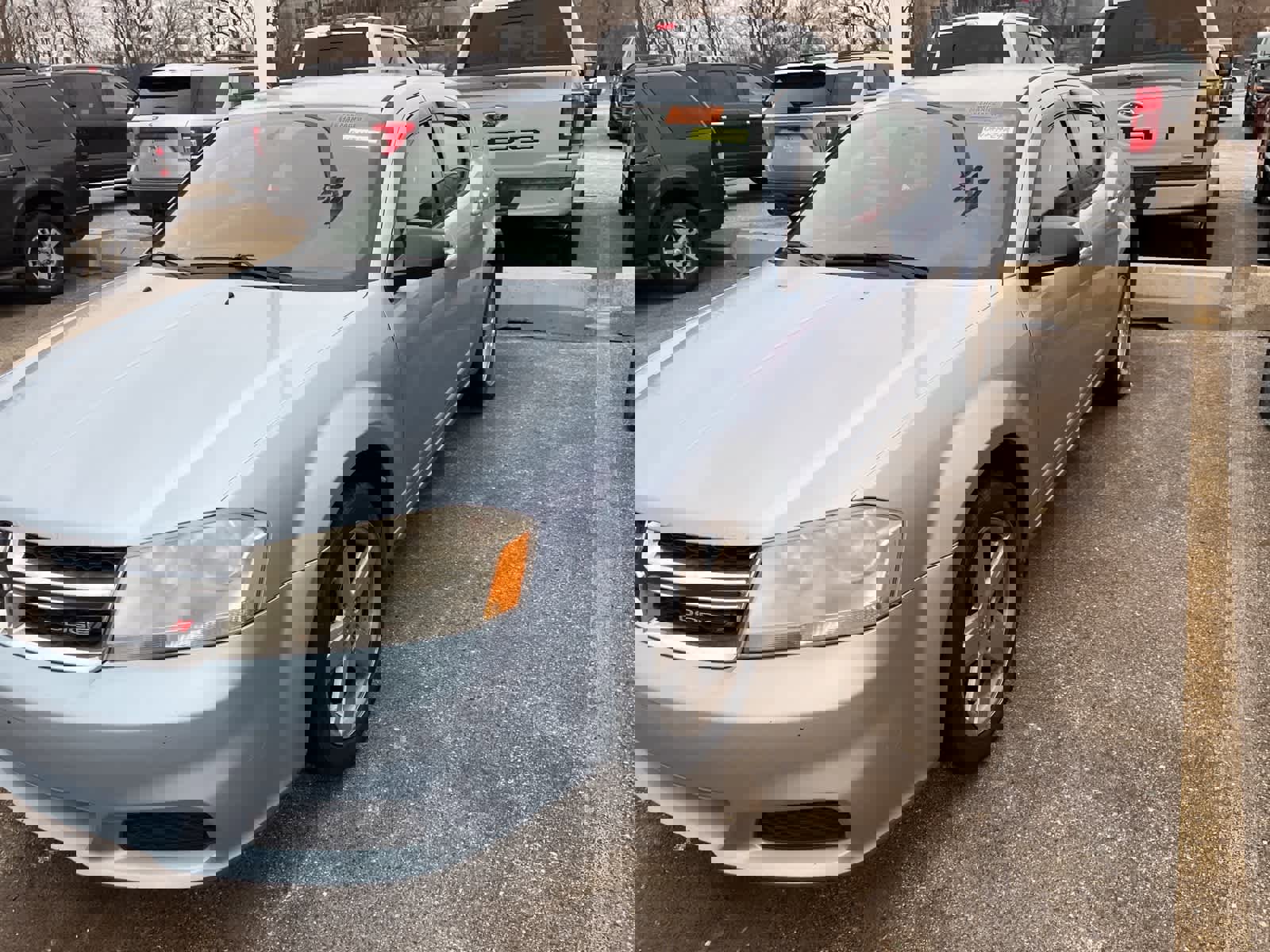 Used 2013 Dodge Avenger SE image 5