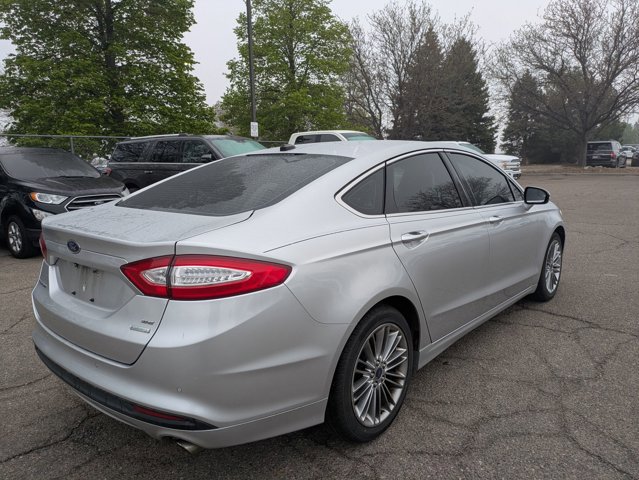 Used 2015 Ford Fusion SE w/ Equipment Group 202A FWD image 5