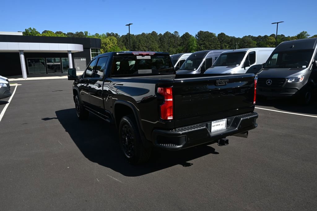 Used 2024 Chevrolet Silverado 2500 LTZ w/ LTZ Plus Package image 4