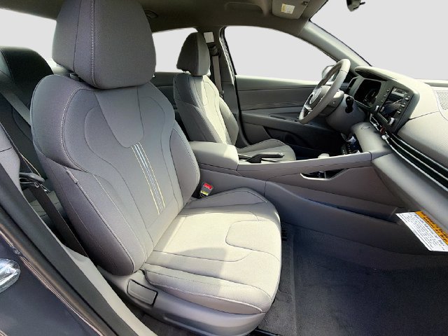 Certified 2026 Hyundai Elantra Sport FWD image 28