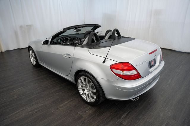 Used 2006 Mercedes-Benz SLK 350 image 11