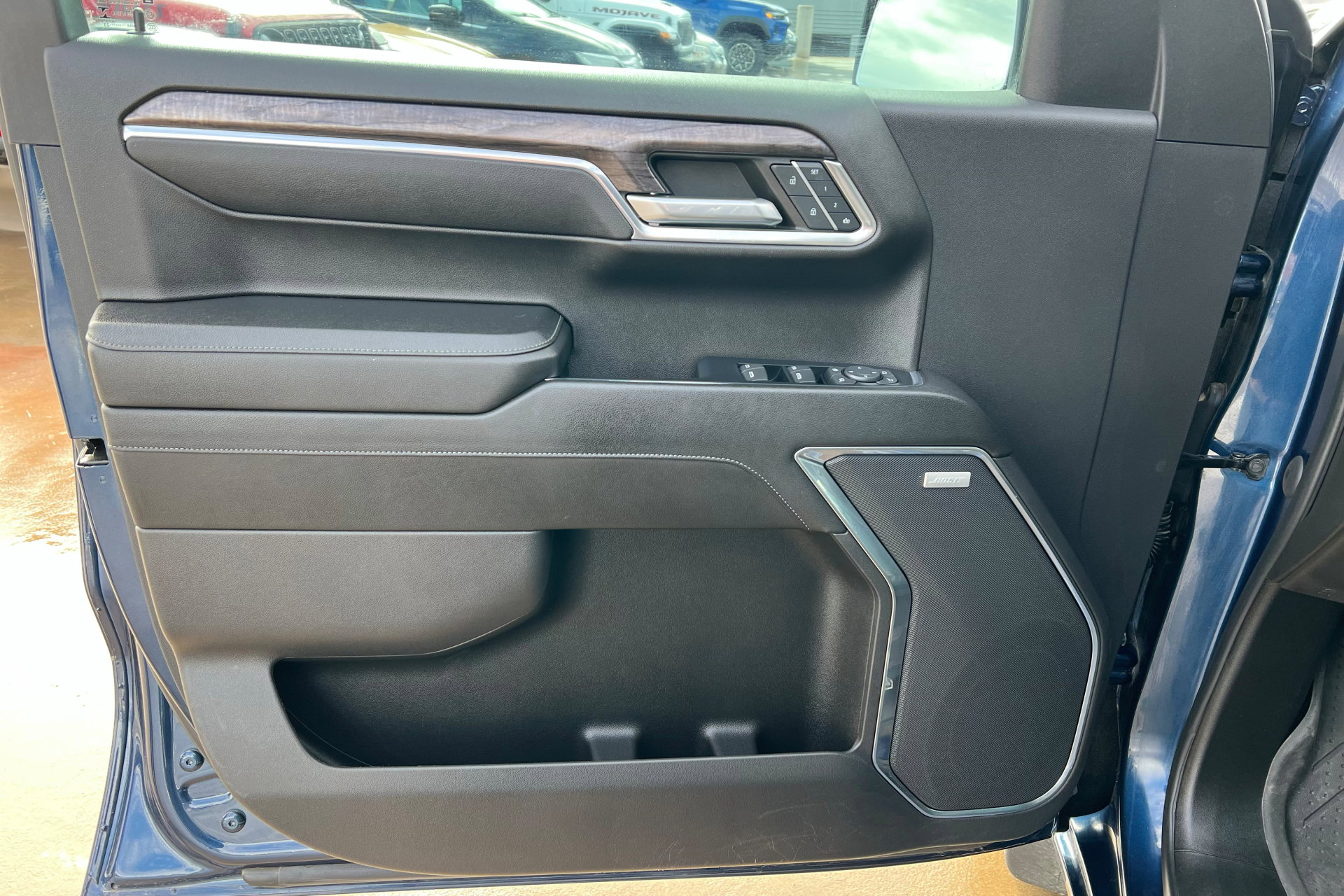 Certified 2023 Chevrolet Silverado 1500 LTZ w/ Technology Package image 15