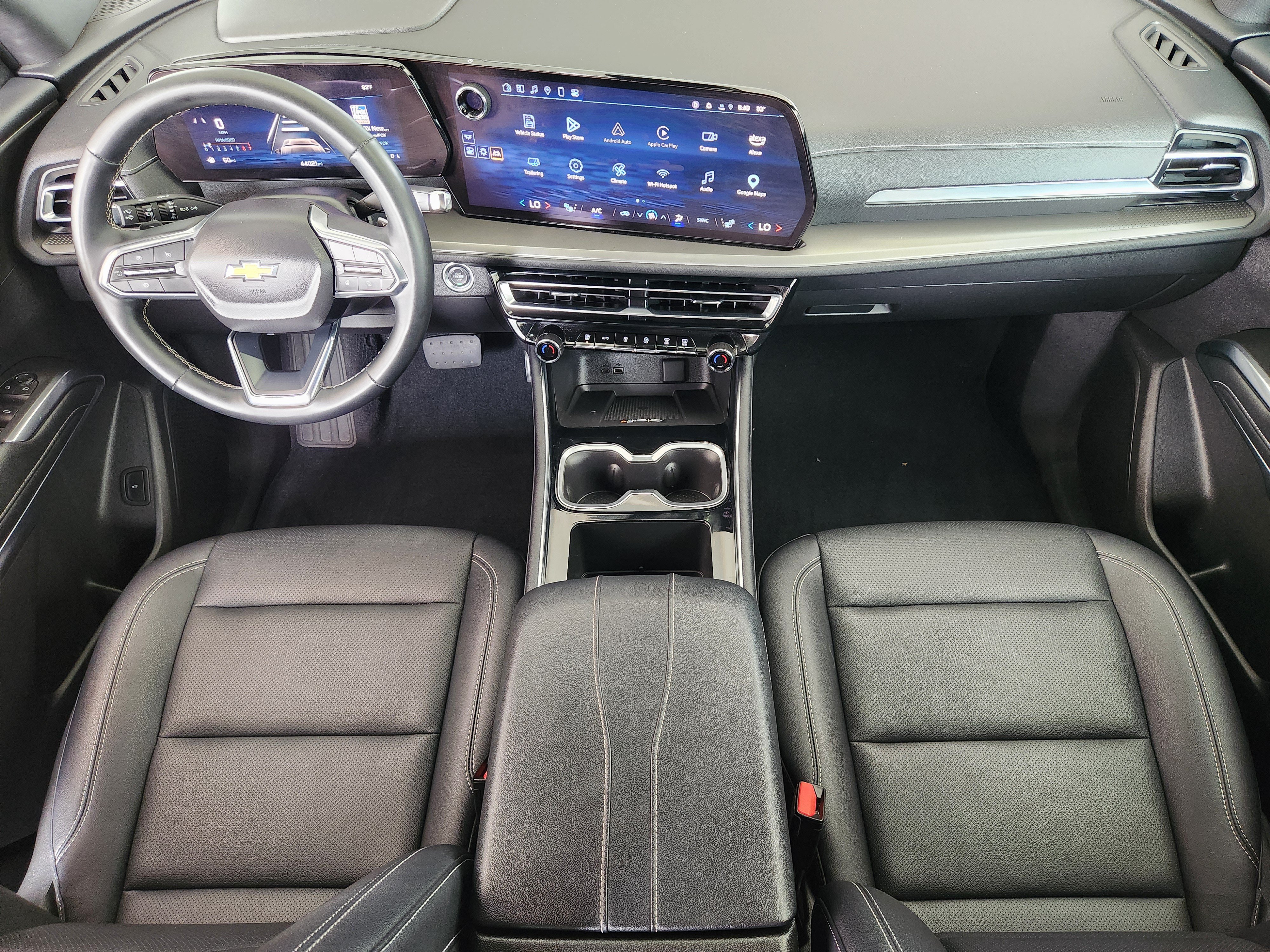 Used 2025 Chevrolet Traverse LT FWD image 27