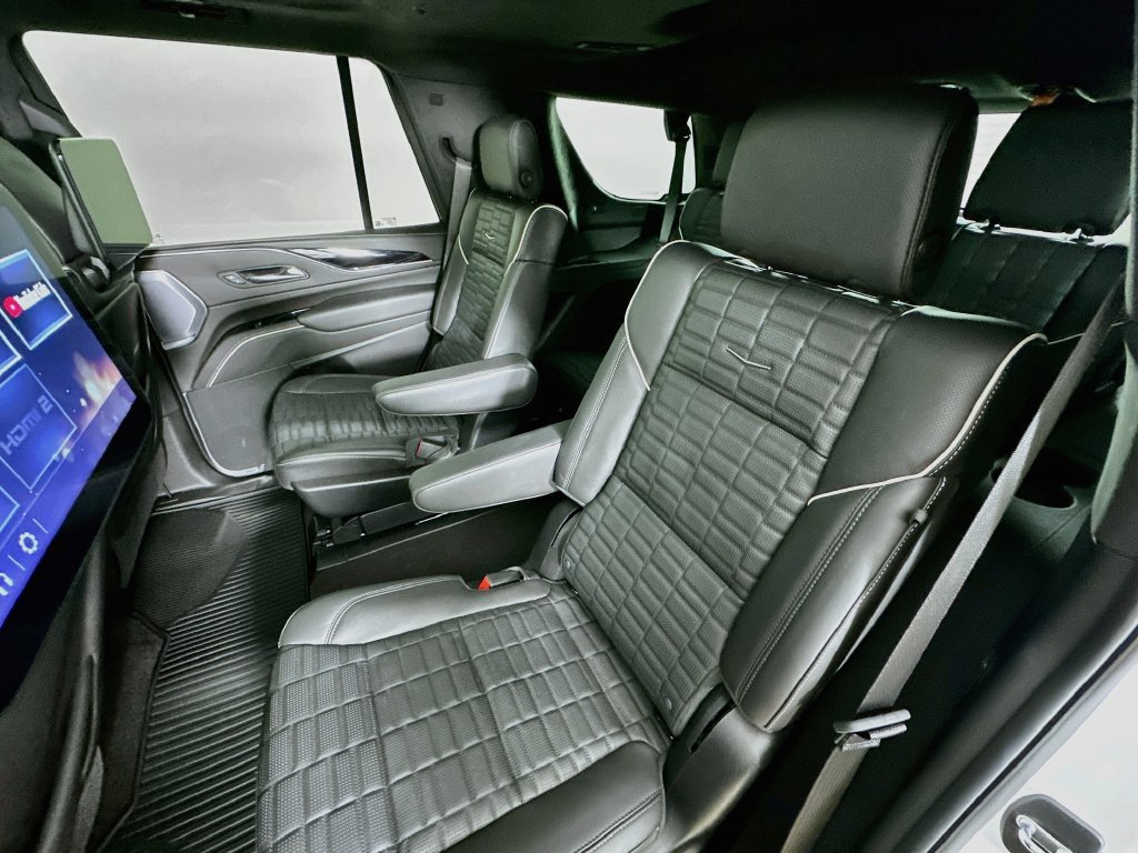 Certified 2024 Cadillac Escalade V w/ LPO, ONYX Package AWD/4WD image 32