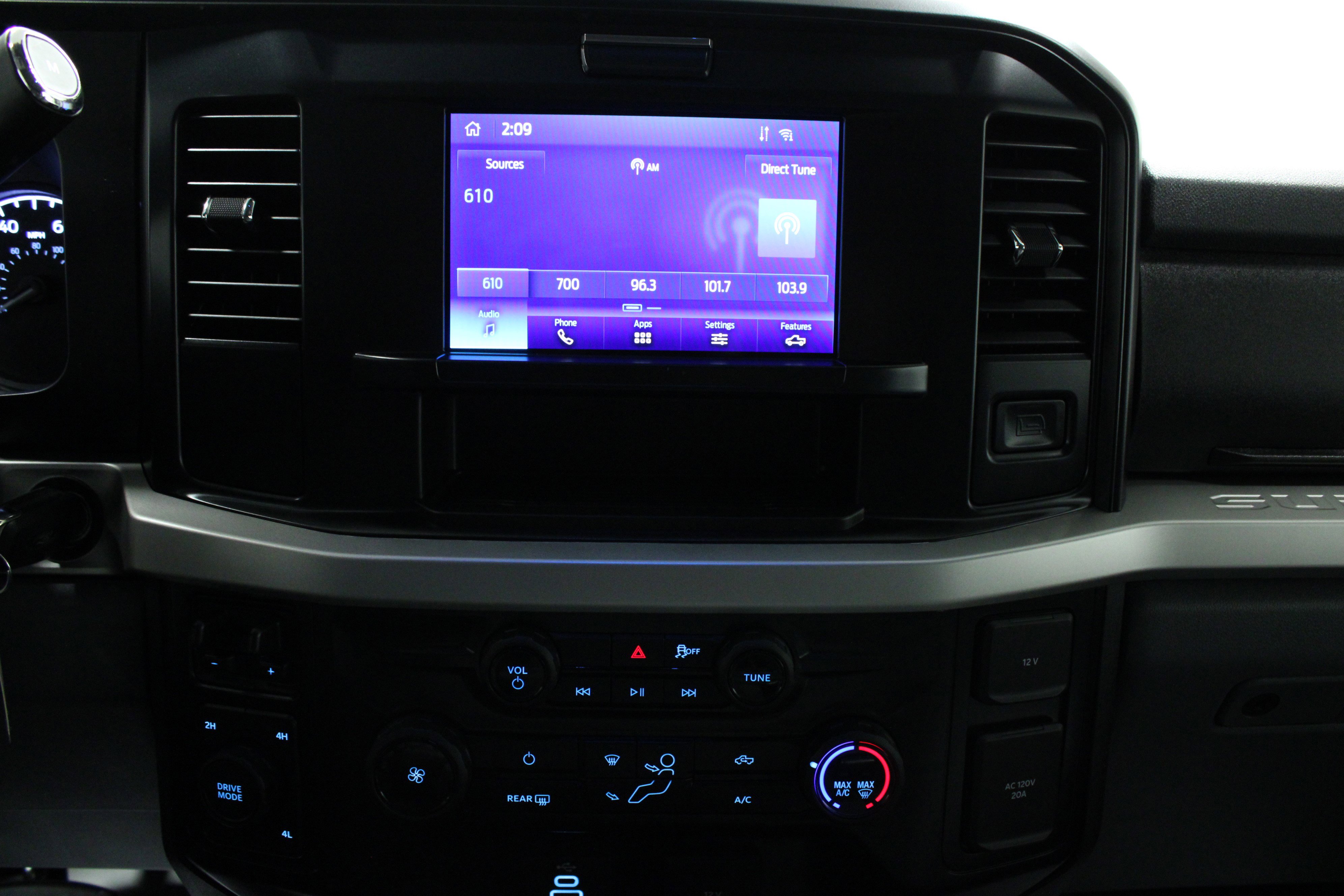 Used 2025 Ford F250 XLT image 22