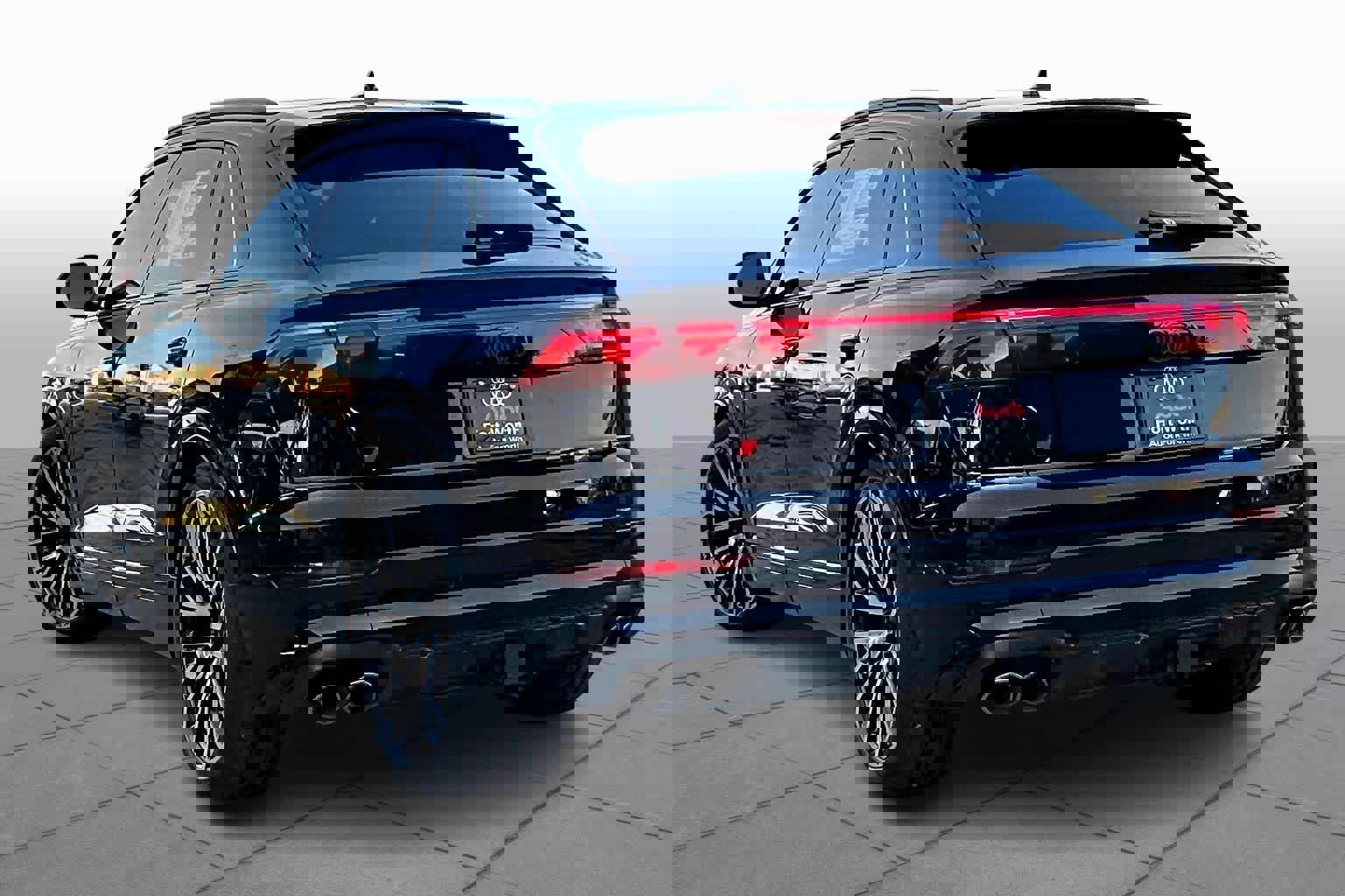 New 2026 Audi SQ8 Prestige image 12