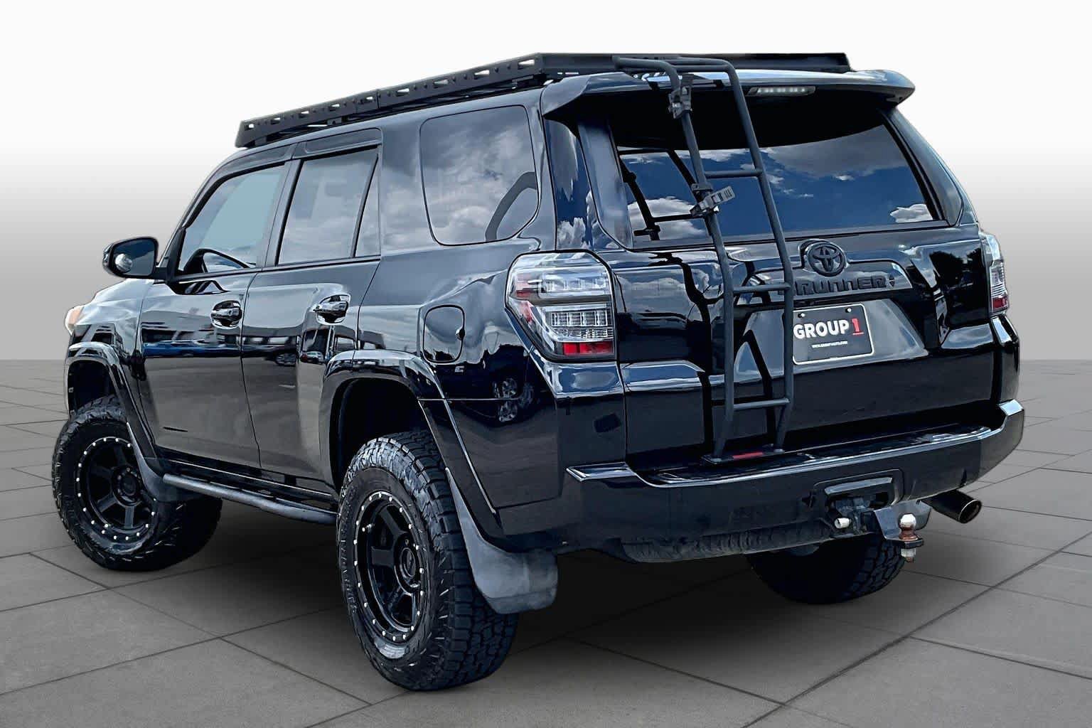 Used 2020 Toyota 4Runner SR5 Premium AWD/4WD image 12