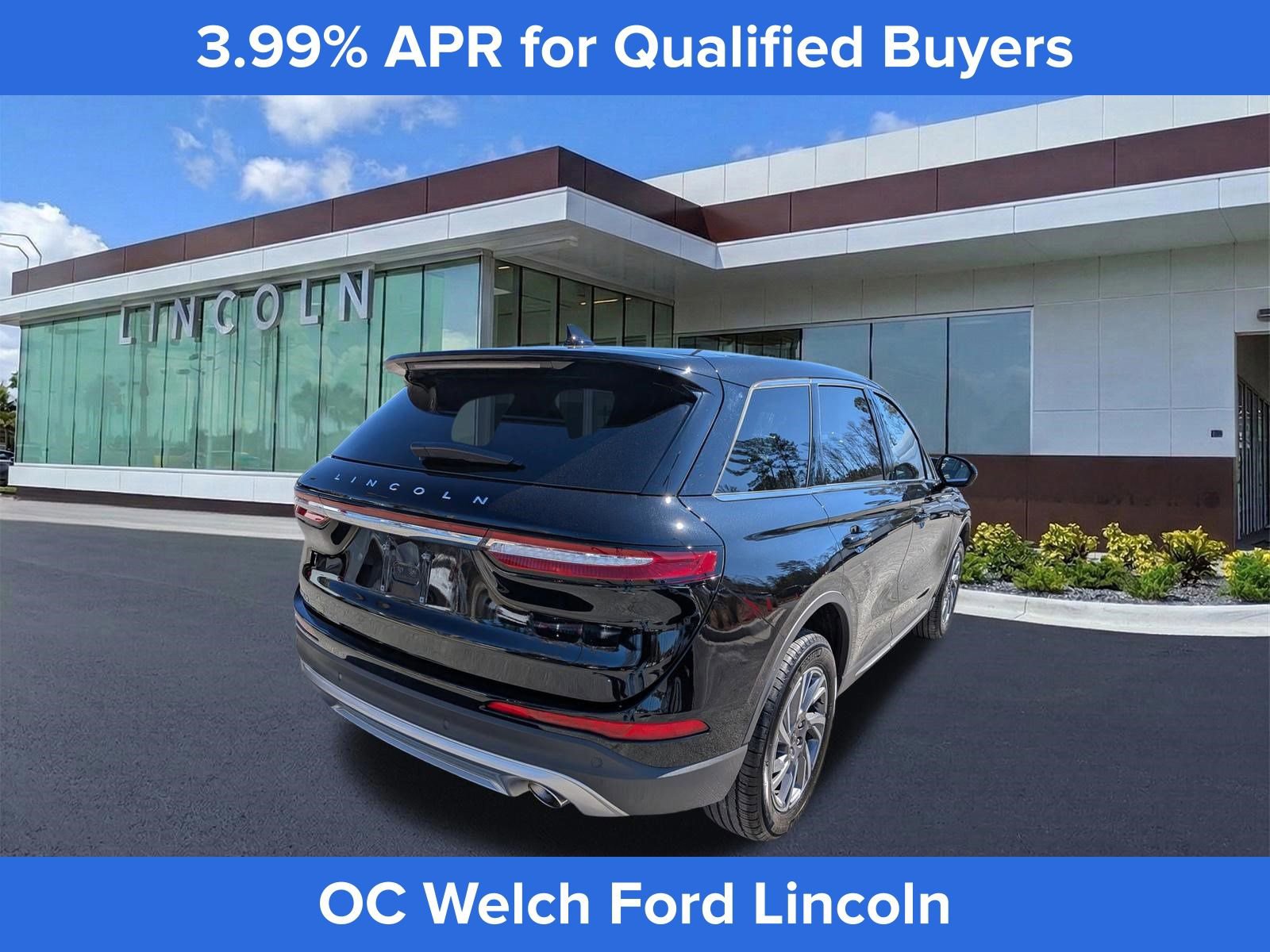 Used 2025 Lincoln Corsair FWD w/ Equipment Group 101A image 5