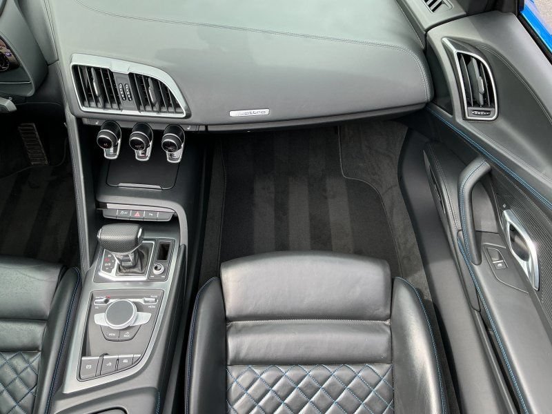 Used 2018 Audi R8 V10 AWD/4WD image 12