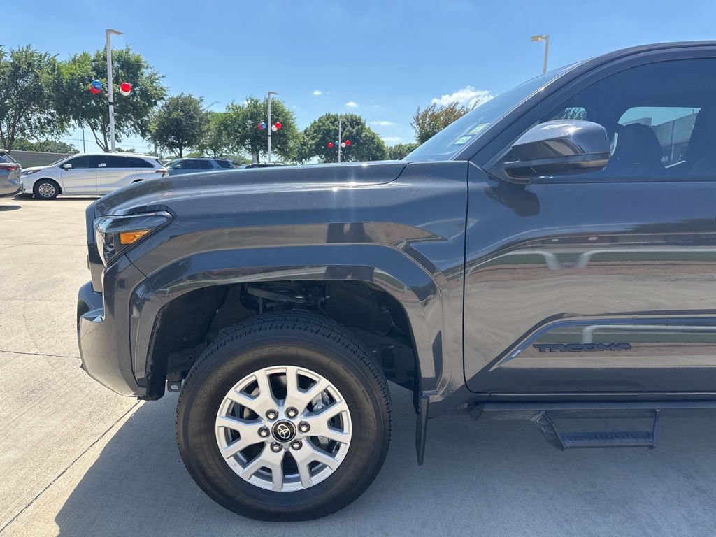 Used 2024 Toyota Tacoma SR5 RWD image 2