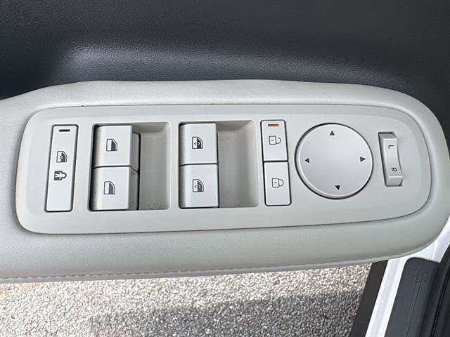 Used 2025 Hyundai Santa Fe SEL FWD image 26