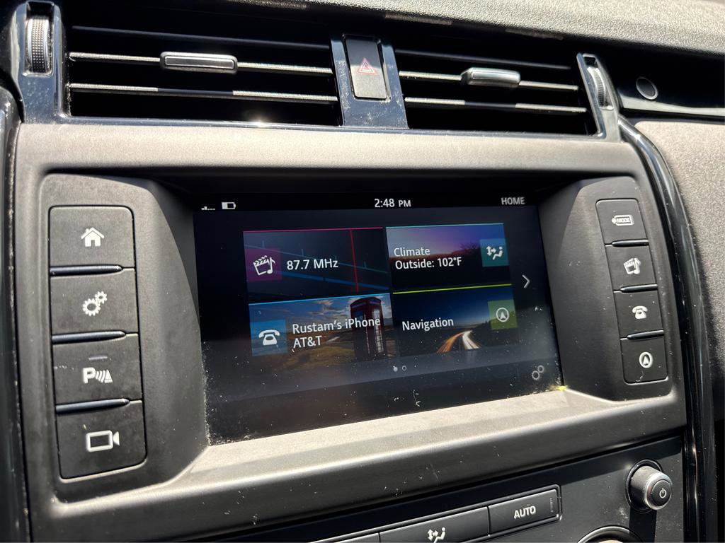 Used 2017 Land Rover Discovery SE AWD/4WD image 43
