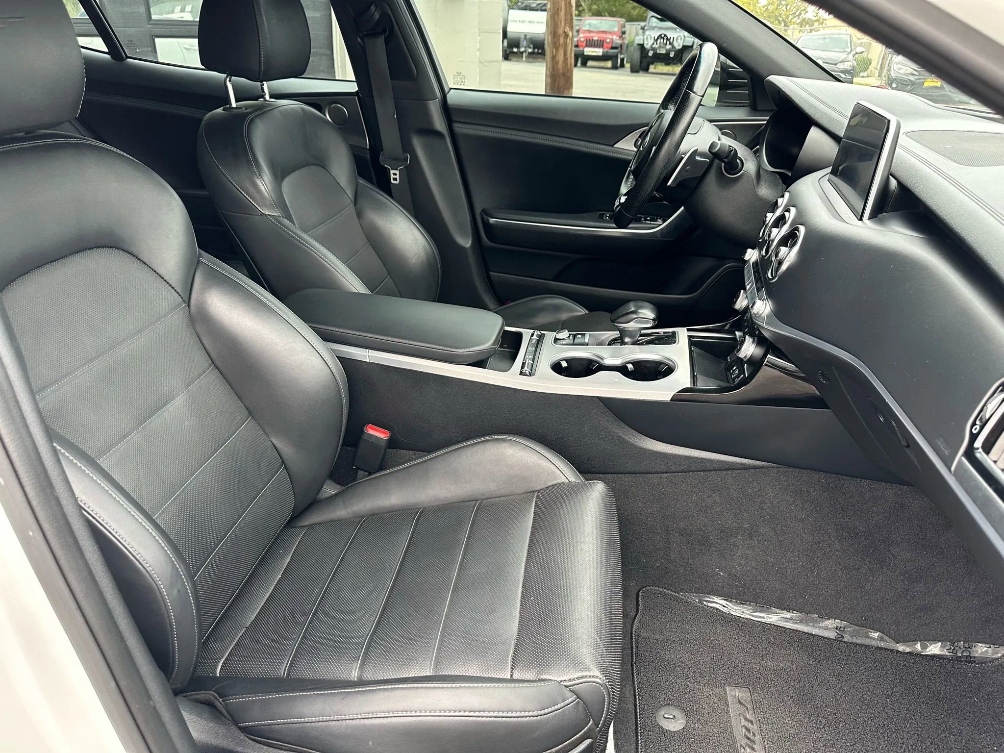 Used 2019 Kia Stinger GT2 image 20