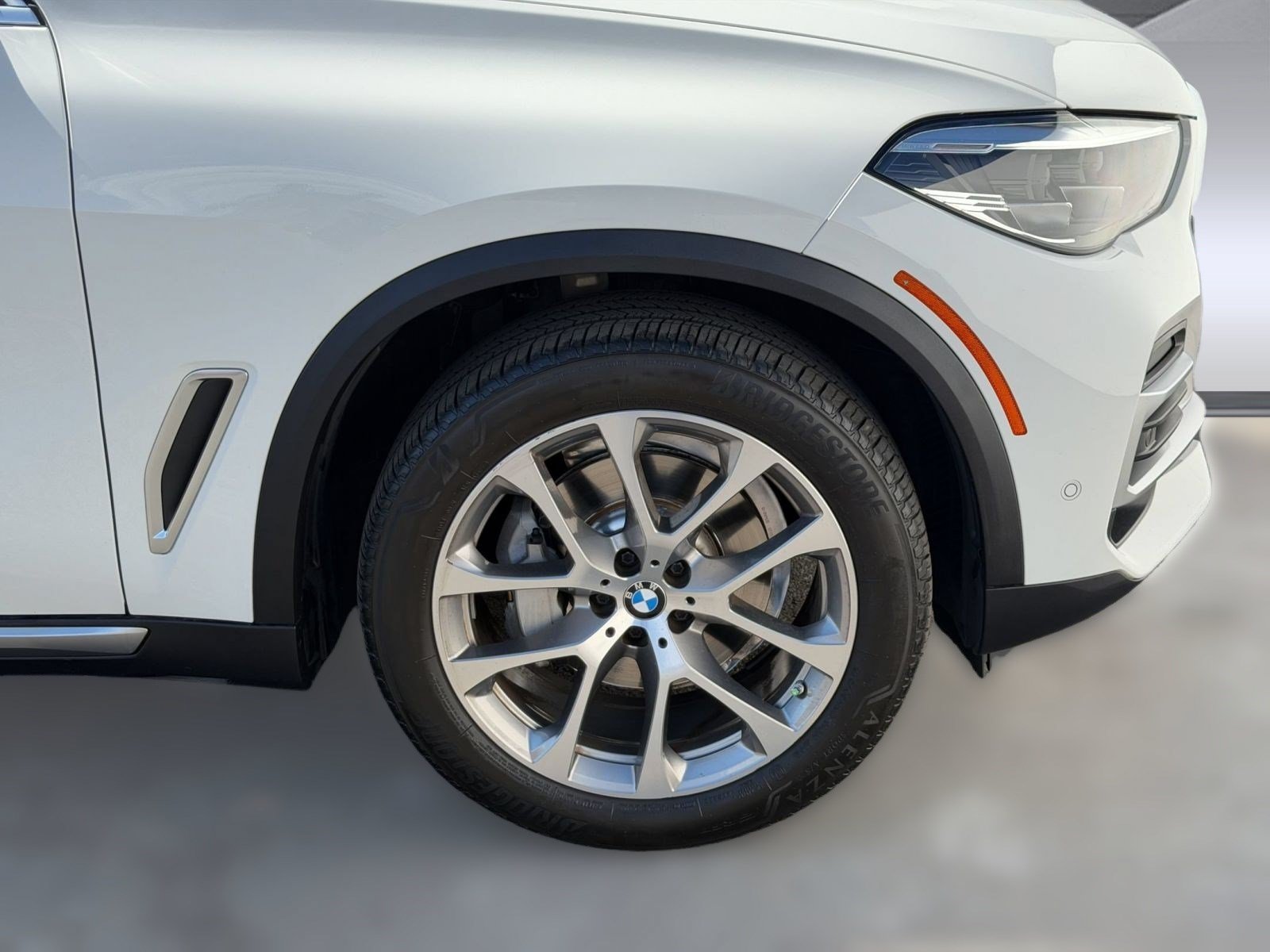 Used 2022 BMW X5 sDrive40i w/ Premium Package RWD image 11