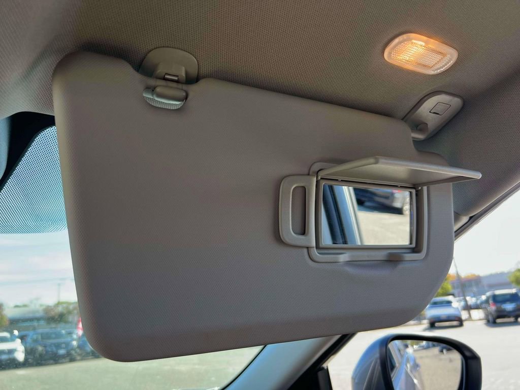 Certified 2024 Nissan Rogue SV image 33