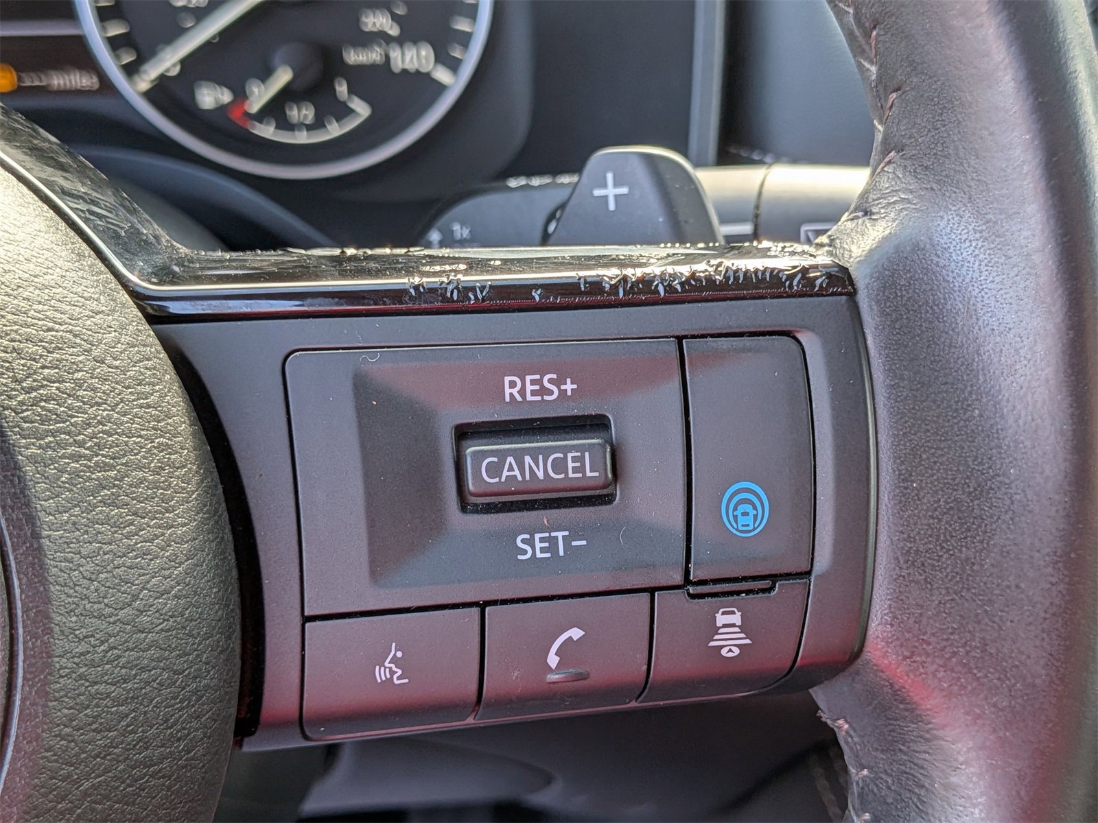 Used 2023 Nissan Rogue SL image 19