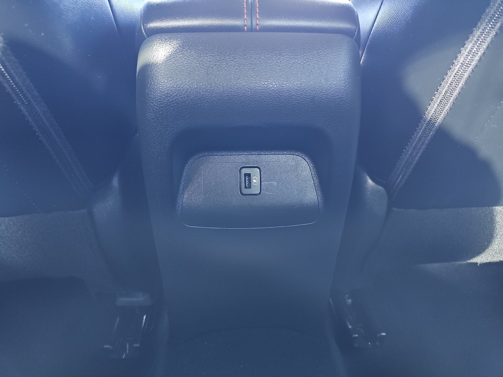 Used 2025 Nissan Sentra SR w/ SR Premium Package FWD image 12