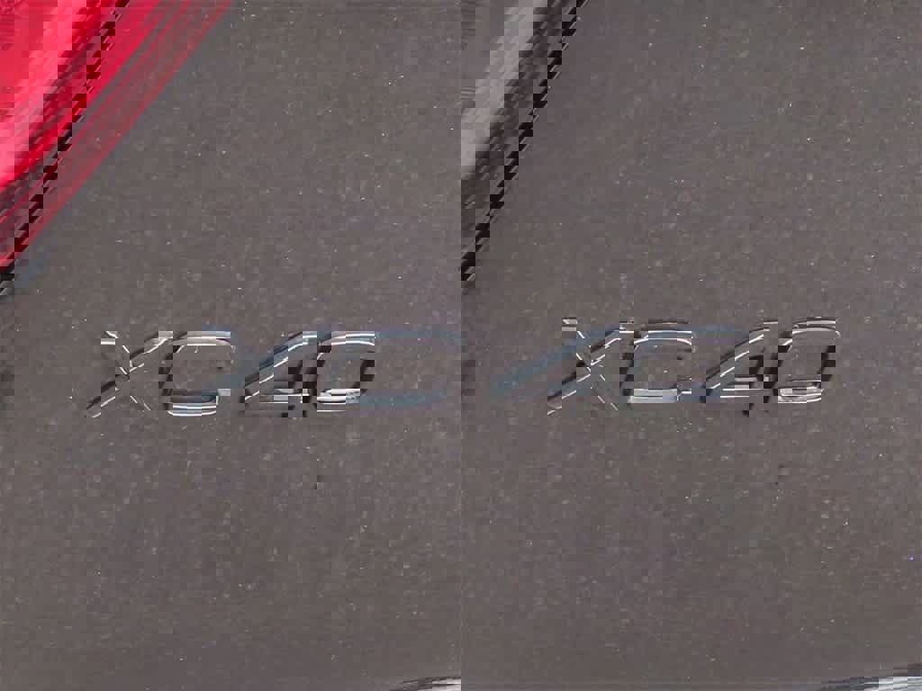 New 2026 Volvo XC40 B5 Ultra w/ Protection Package Premier image 12