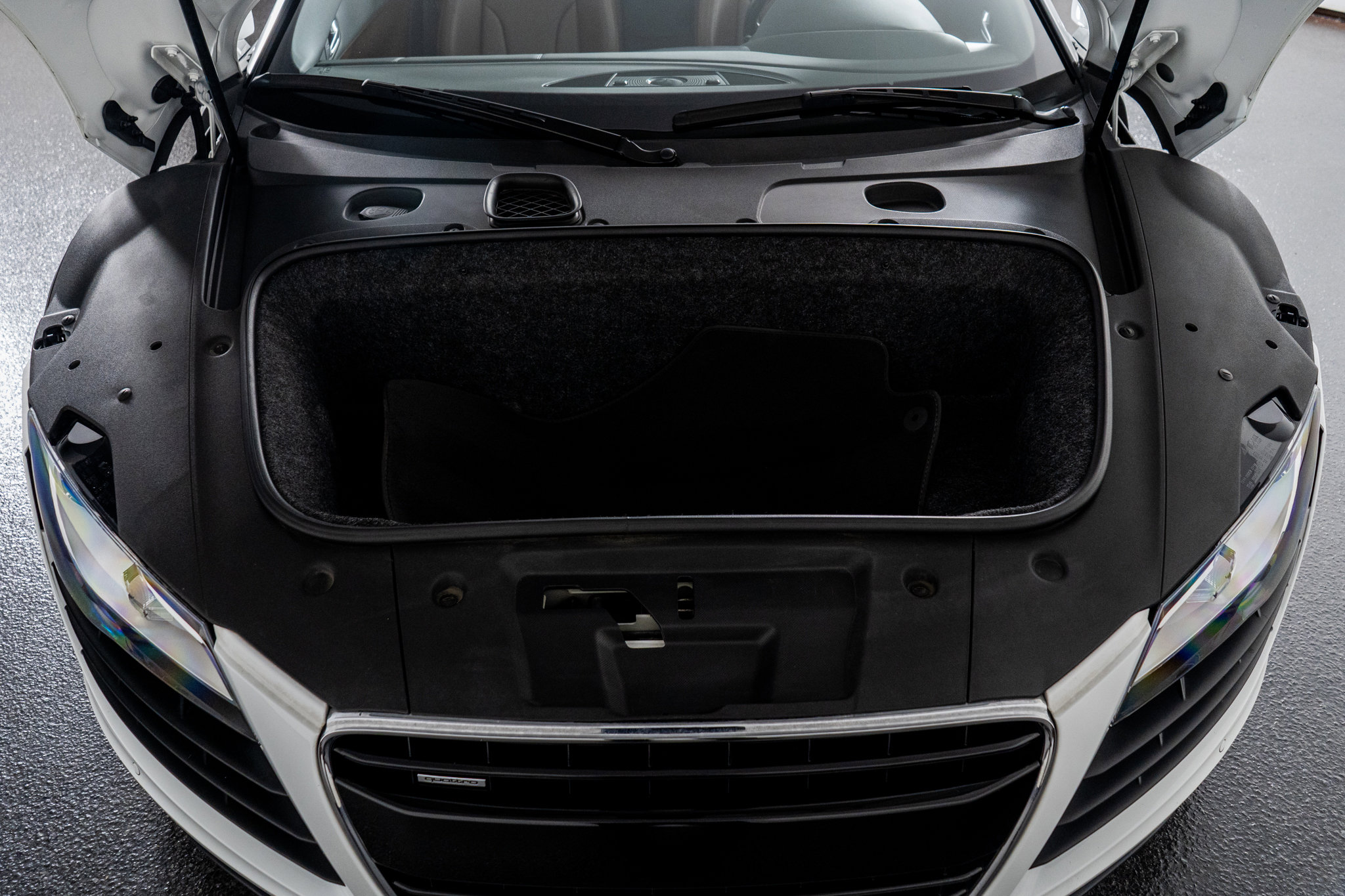 Used 2011 Audi R8 V8 image 50