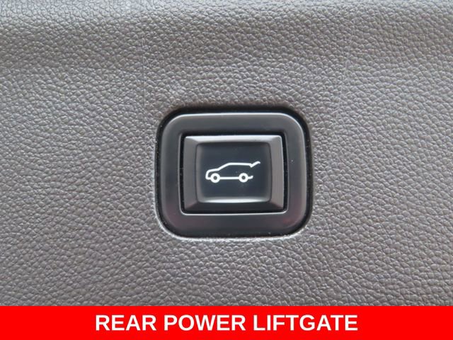 Used 2021 Buick Enclave Premium w/ Sun and Sites Package image 34