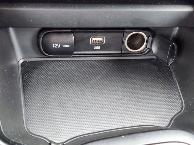 Certified 2025 Kia Soul LX w/ LX Technology Package image 20