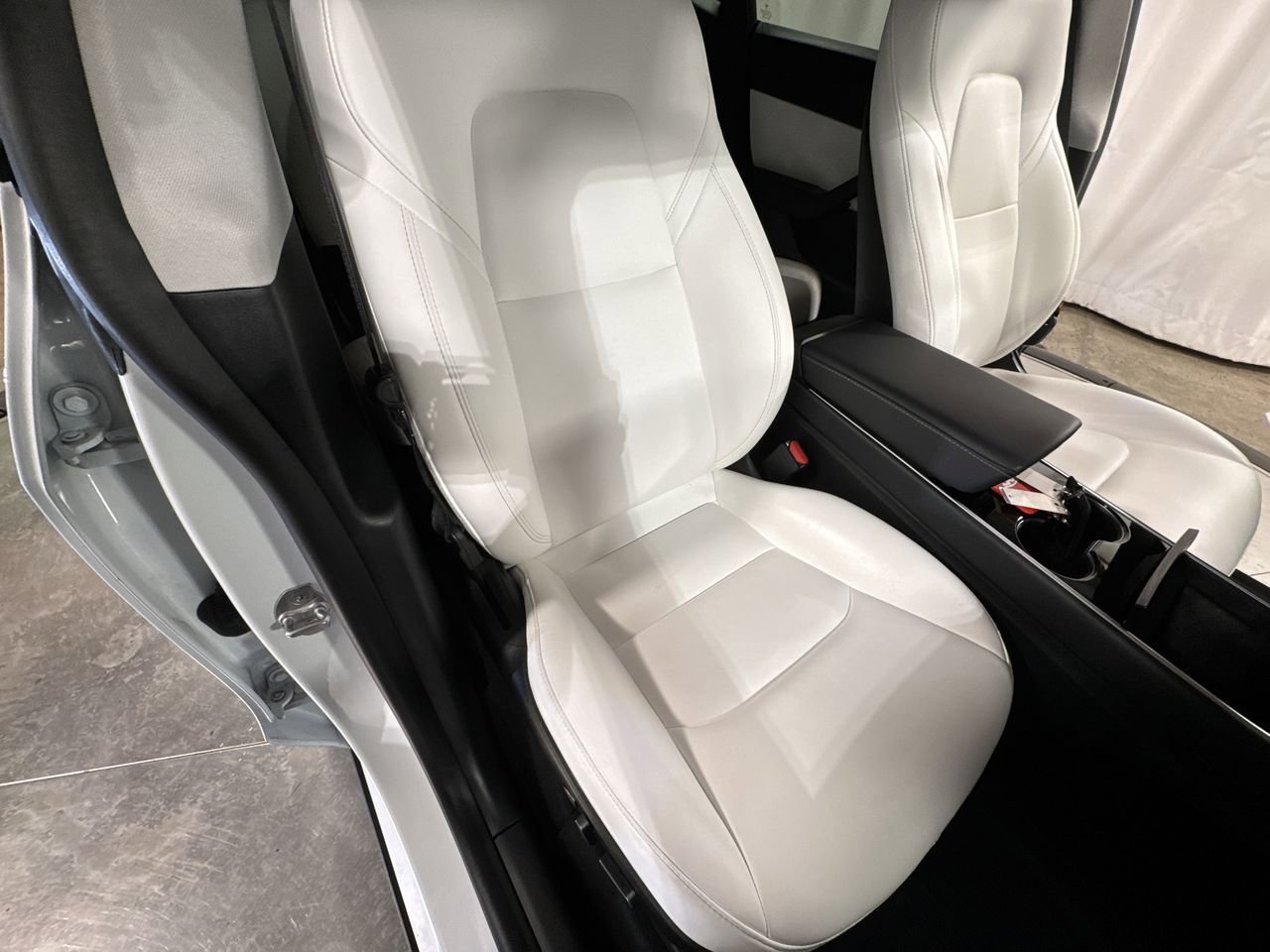 Used 2021 Tesla Model Y Long Range image 25