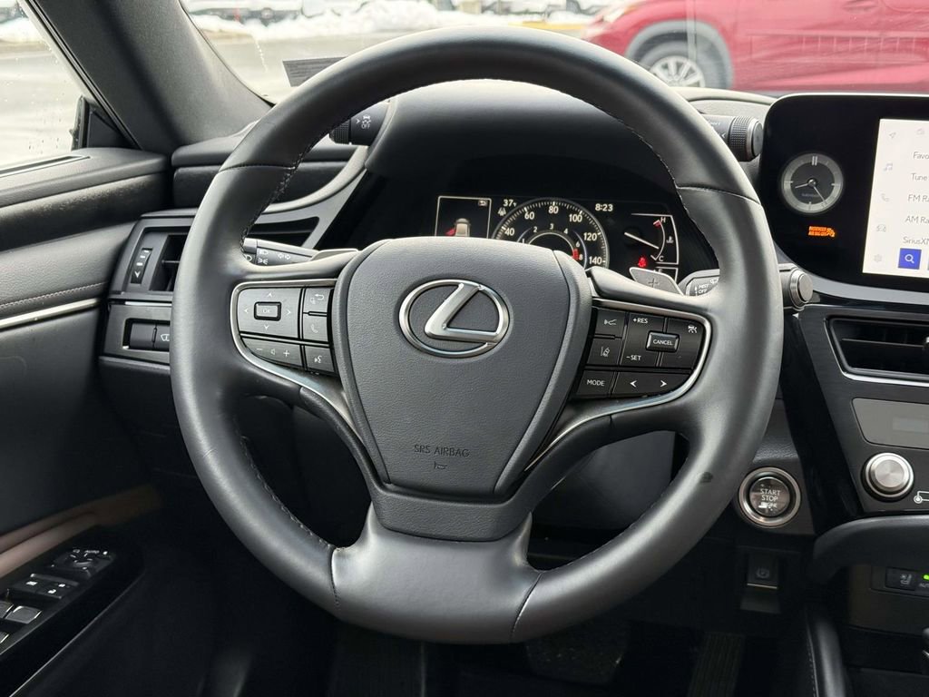 Used 2025 Lexus ES 350 w/ Premium Package image 9