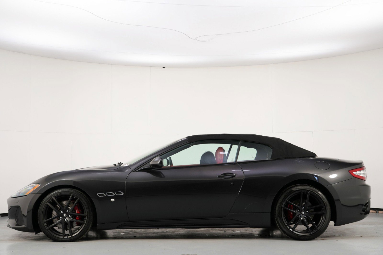 Used 2018 Maserati GranTurismo Sport image 9