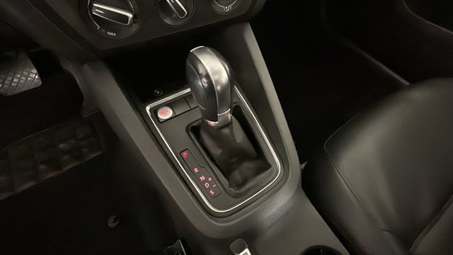 Used 2017 Volkswagen Jetta SE FWD image 20