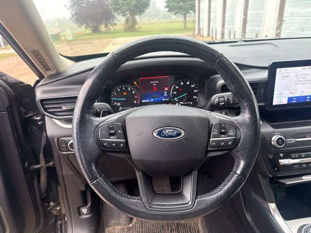Used 2020 Ford Explorer XLT w/ Equipment Group 202A AWD/4WD image 15