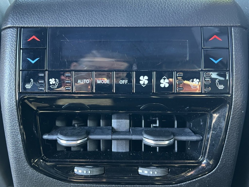 Used 2022 Jeep Grand Cherokee L Summit image 22