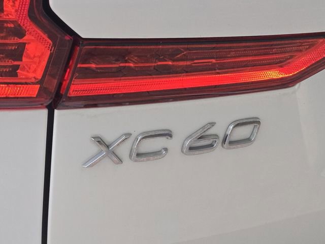 Used 2023 Volvo XC60 B5 Plus w/ Protection Package Premier image 11