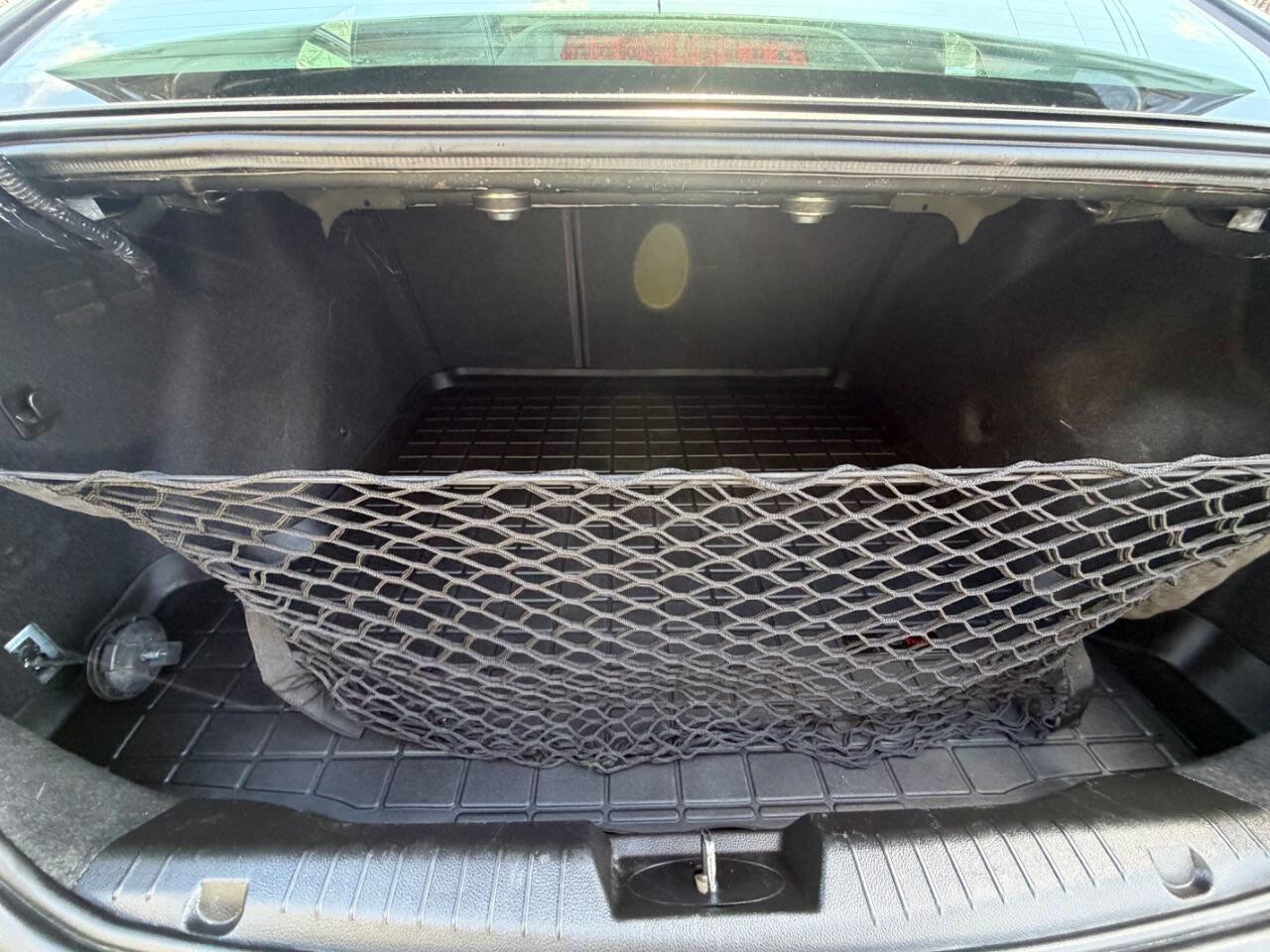 Used 2015 Chevrolet Cruze Diesel w/ Sun And Sound Package image 13