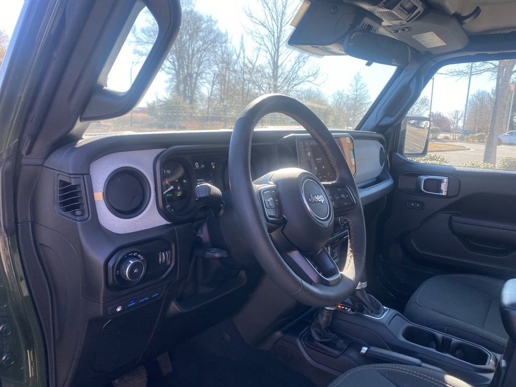 Used 2024 Jeep Wrangler Unlimited w/ Convenience Group image 13
