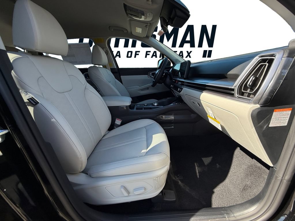 New 2026 Kia Sorento EX FWD image 16