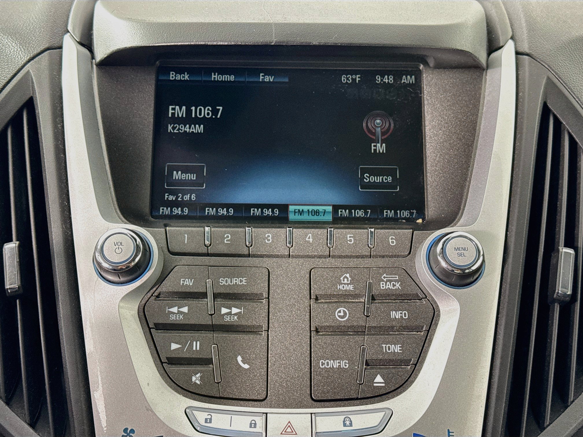 Used 2015 Chevrolet Equinox LT w/ Driver Convenience Package FWD image 13