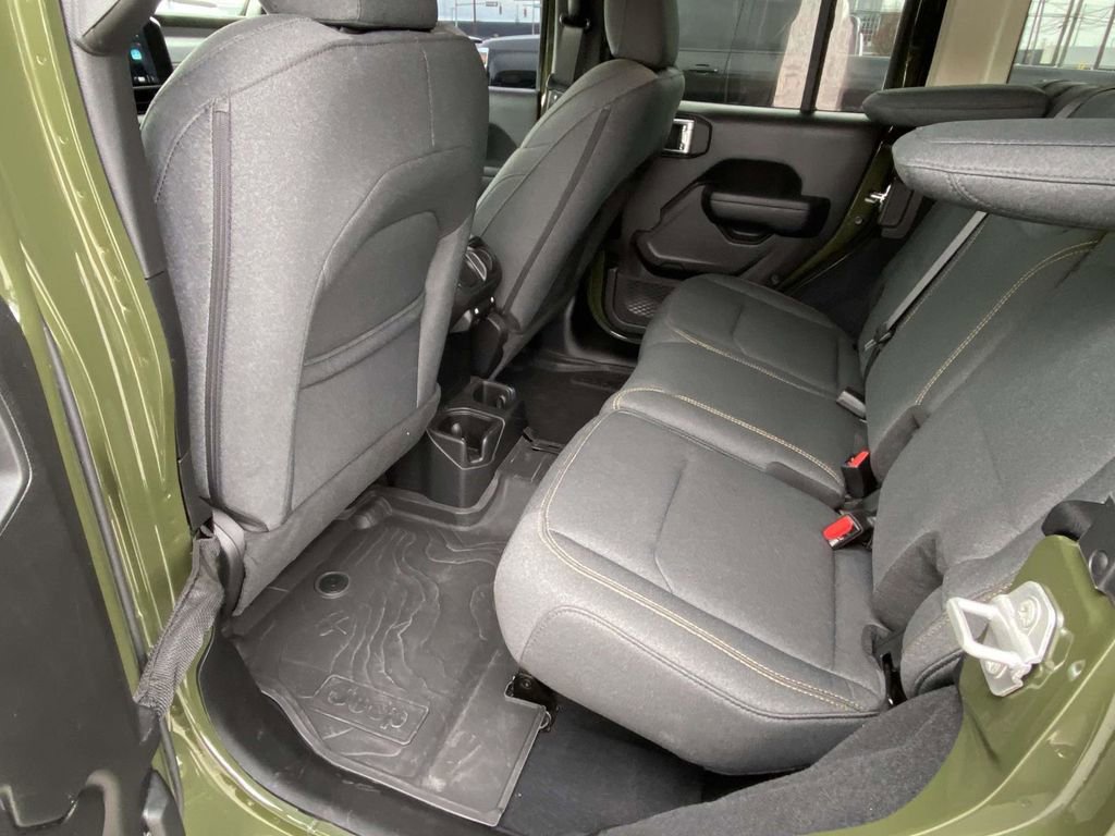 Used 2024 Jeep Wrangler Willys image 8