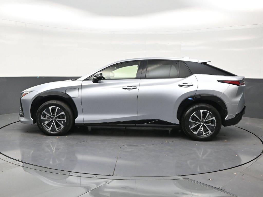 Used 2024 Lexus RZ 300e Premium FWD image 2
