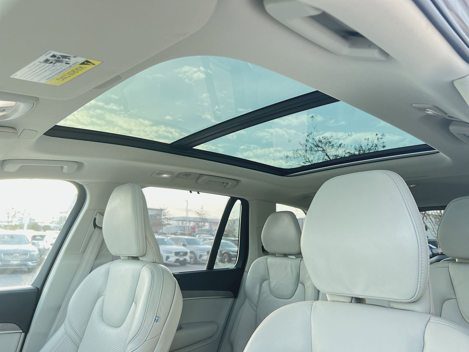 Certified 2023 Volvo XC90 B6 Ultimate w/ Protection Package image 24