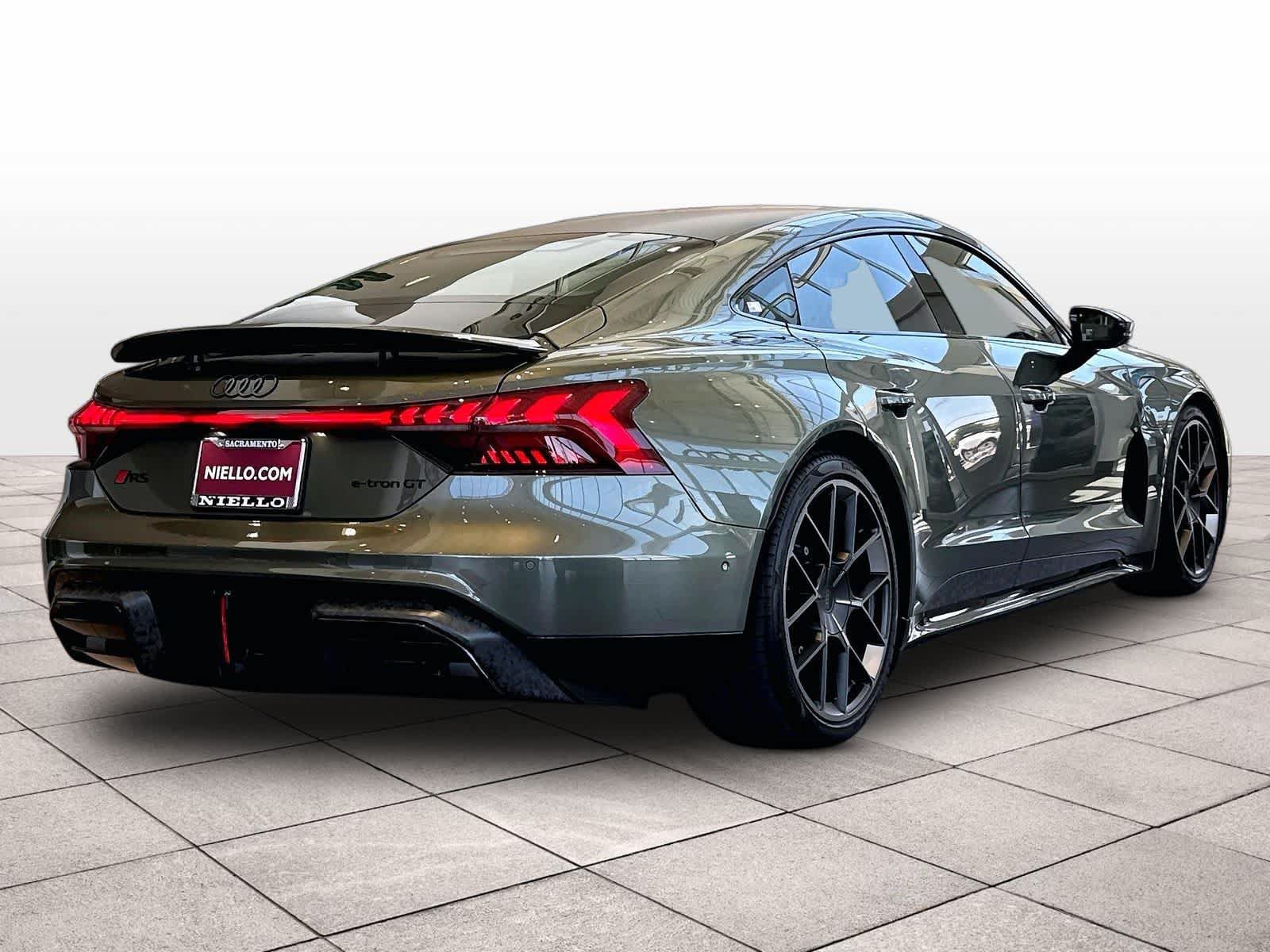 Used 2025 Audi RS e-tron GT performance w/ Dynamic Plus Package AWD/4WD image 14