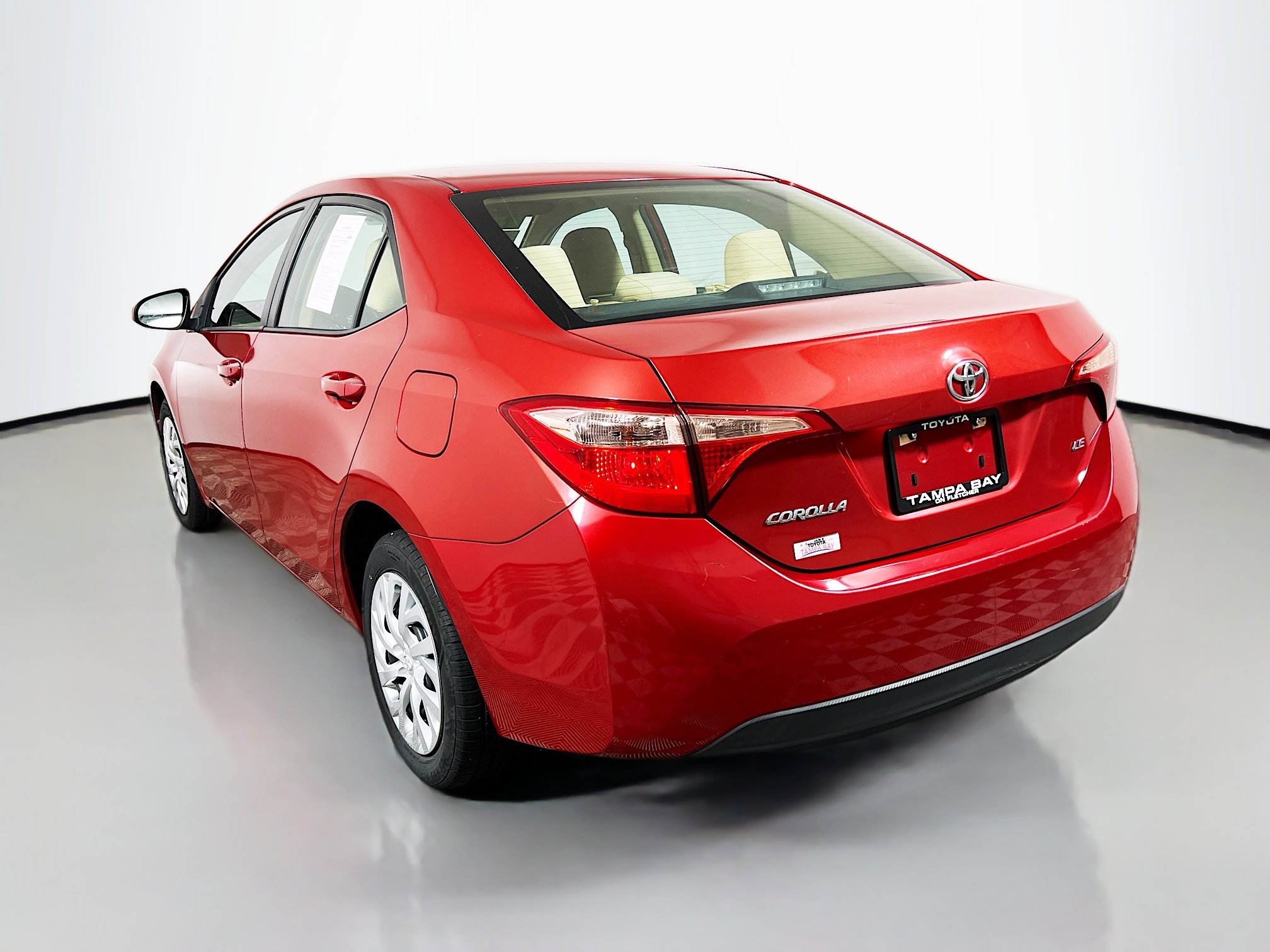 Used 2018 Toyota Corolla LE image 8