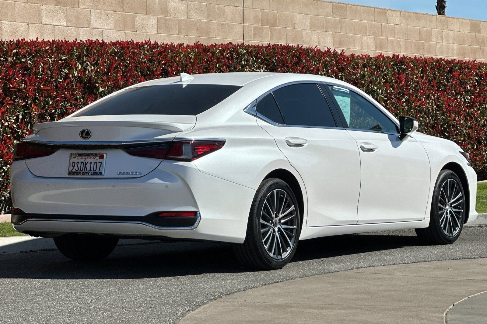 Certified 2025 Lexus ES 300h ES 300h w/ Premium Package image 4