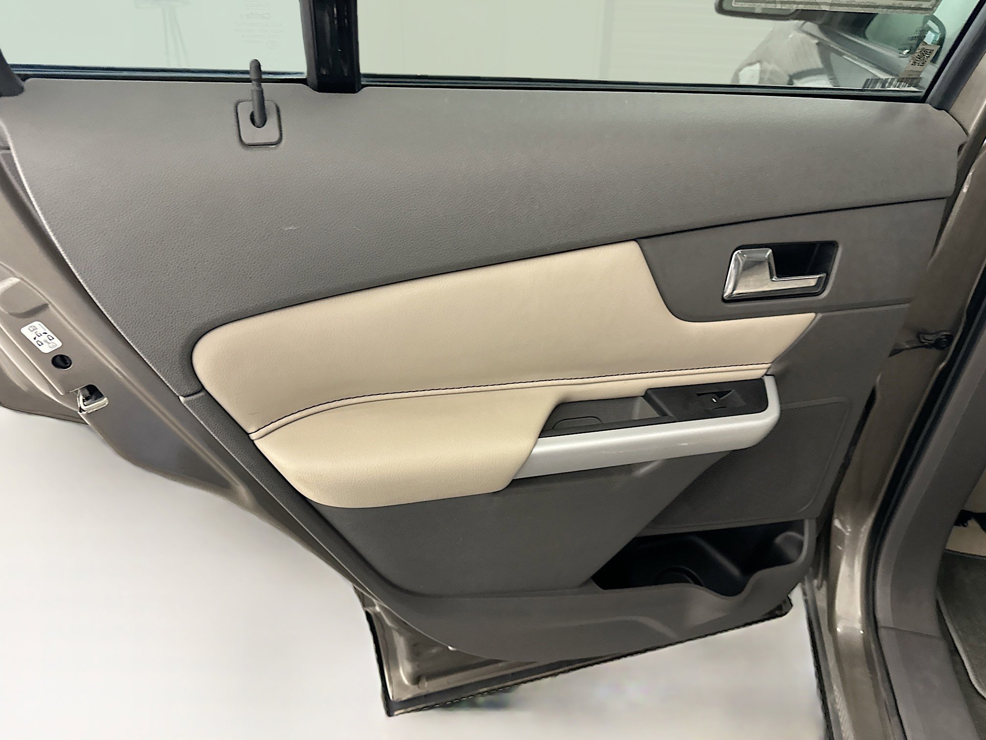 Used 2014 Ford Edge SEL w/ Equipment Group 205A image 27