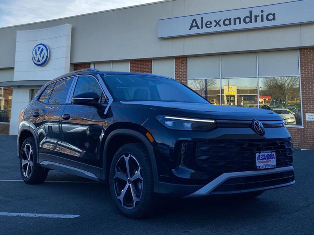 New 2026 Volkswagen Tiguan SE AWD/4WD image 1