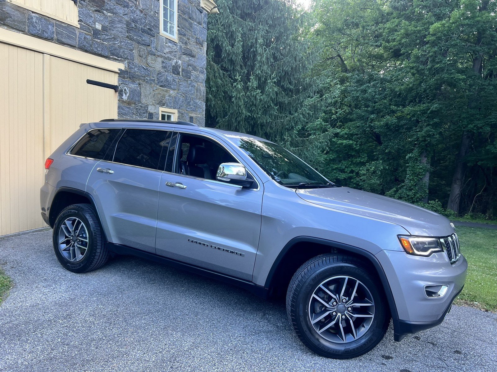 Used 2019 Jeep Grand Cherokee Limited w/ Luxury Group II AWD/4WD image 33