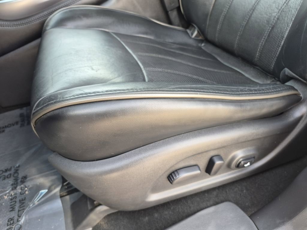 Used 2013 INFINITI JX35 AWD w/ Premium Pkg image 12