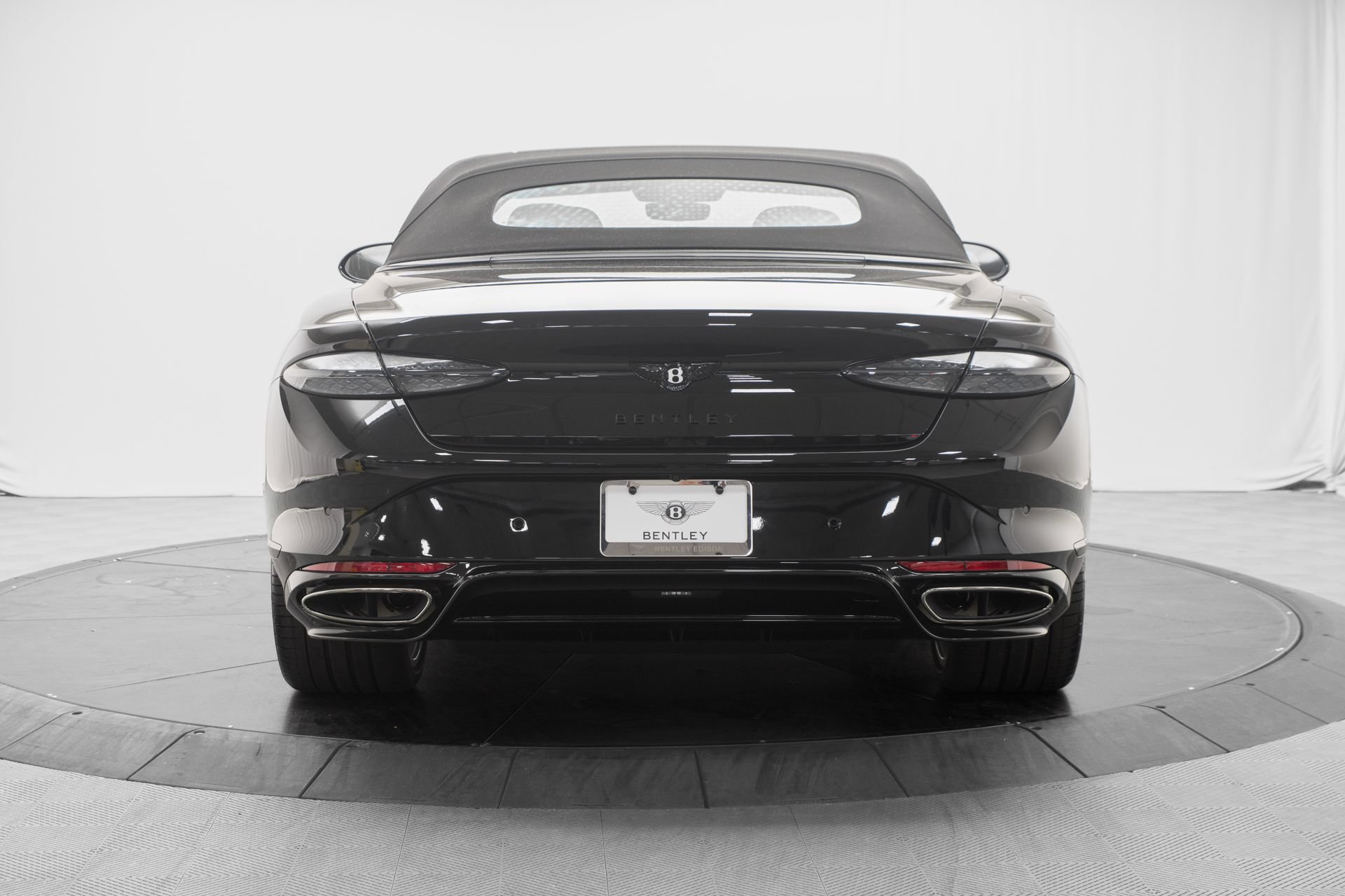 New 2026 Bentley Continental GTC AWD/4WD image 12